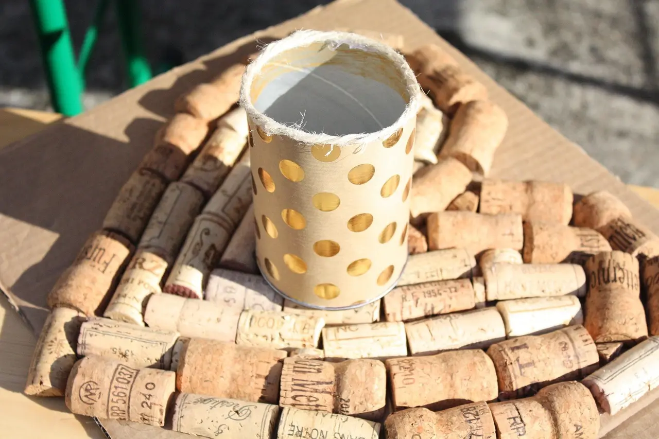 DIY dekoration af genbrugte materialer